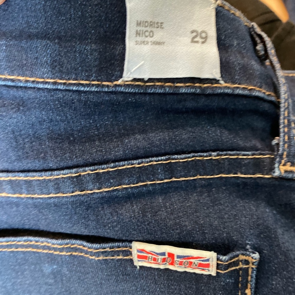 Hudson Super Skinny Midrise Nico size 29x30 CLEAN